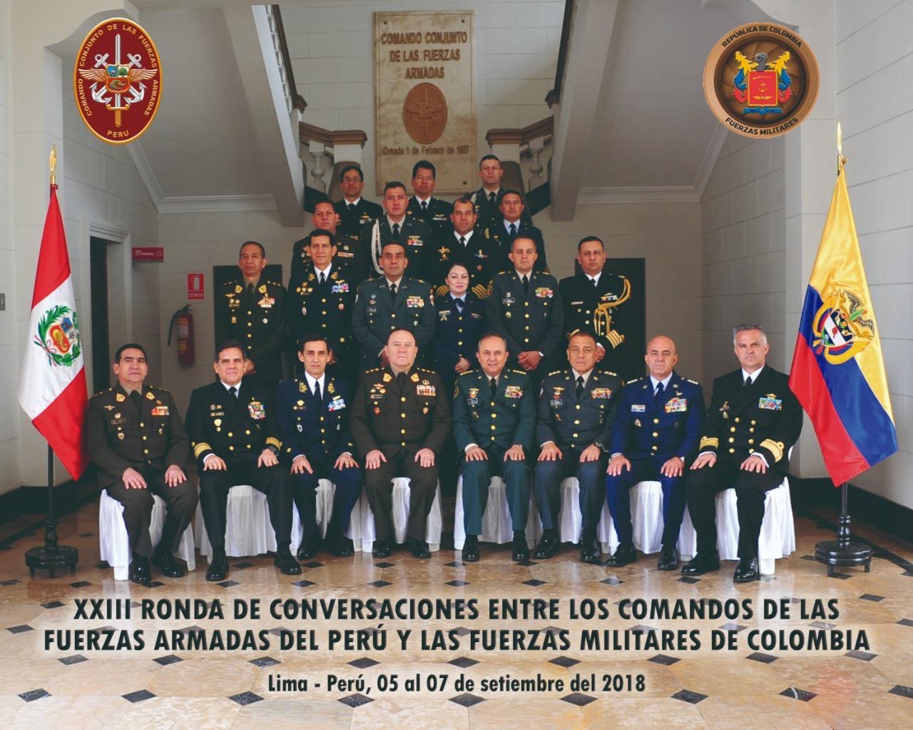 Fotografía oficial de la XXIII Ronda de Conversaciones entre los Comandos de las Fuerzas Armadas del Perú y las Fuerzas Militares de Colombia
